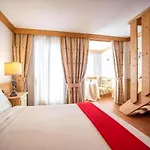 Grifone Dolomiti 4* Arabba
