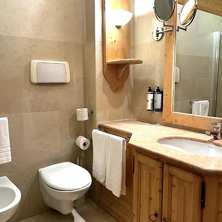 Grifone Dolomiti 4*
